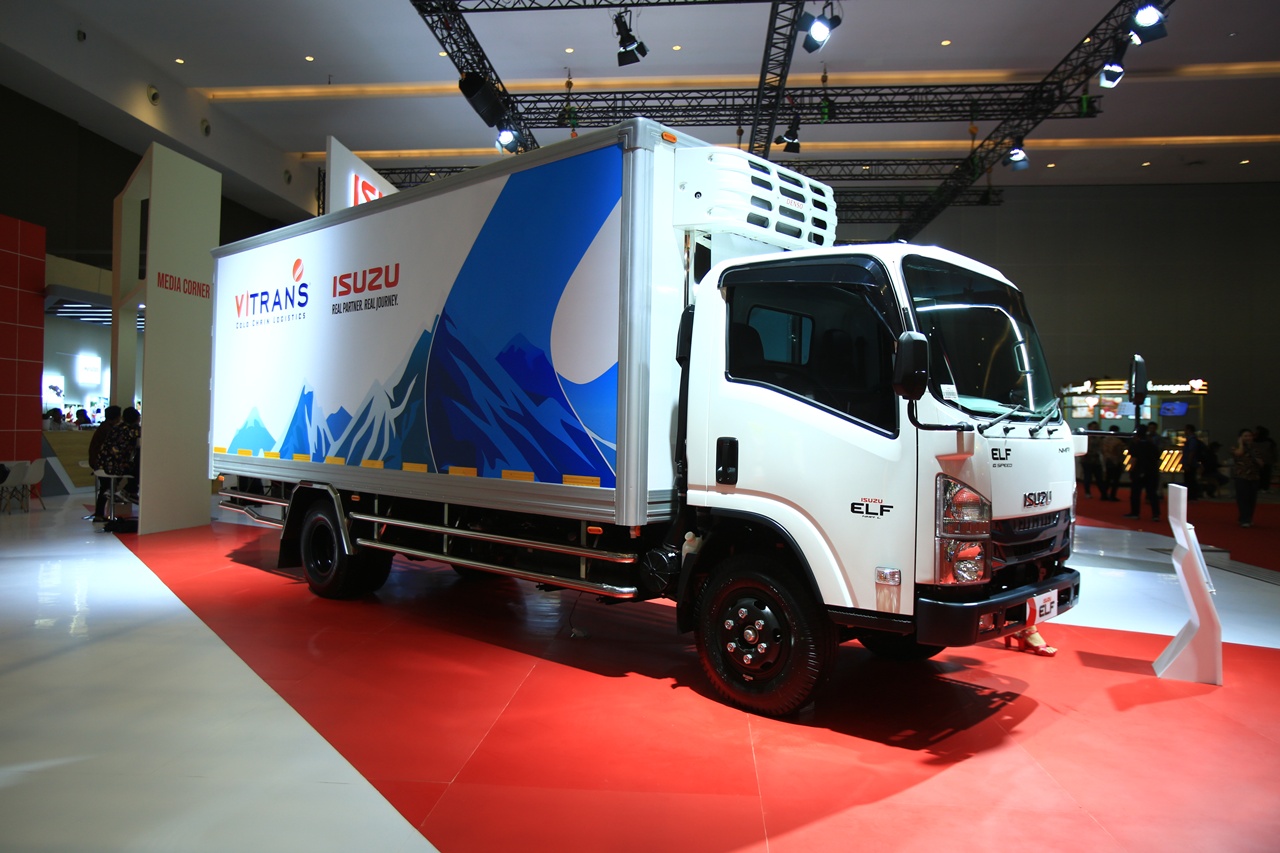 GIICOMVEC 2026: Inovasi Isuzu ELF Refrigerator, Solusi Efisien untuk Industri Logistik Modern