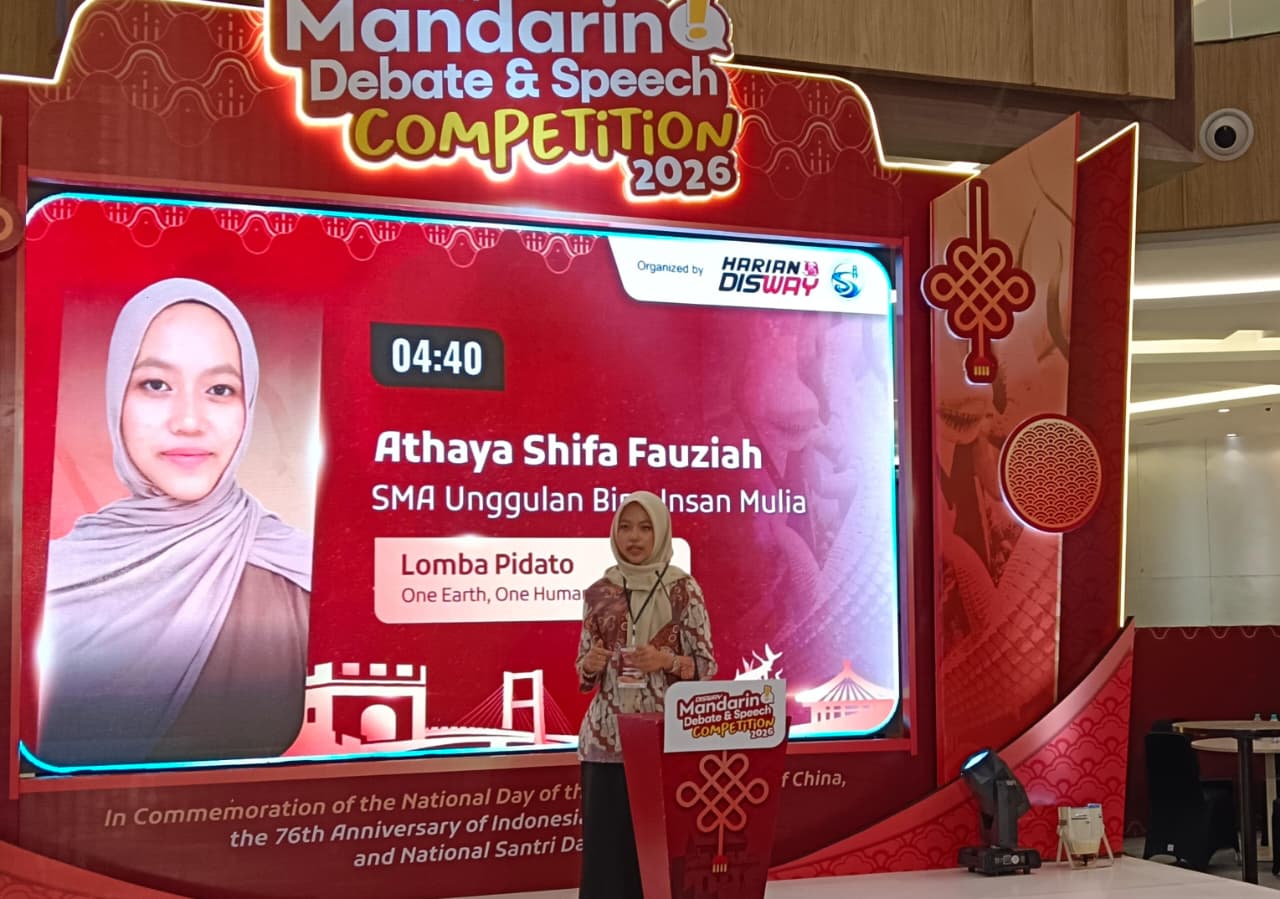 Disway Mandarin Debate and Speech Competition 2026: Athaya Shifa Mau Kuliah di Tiongkok!