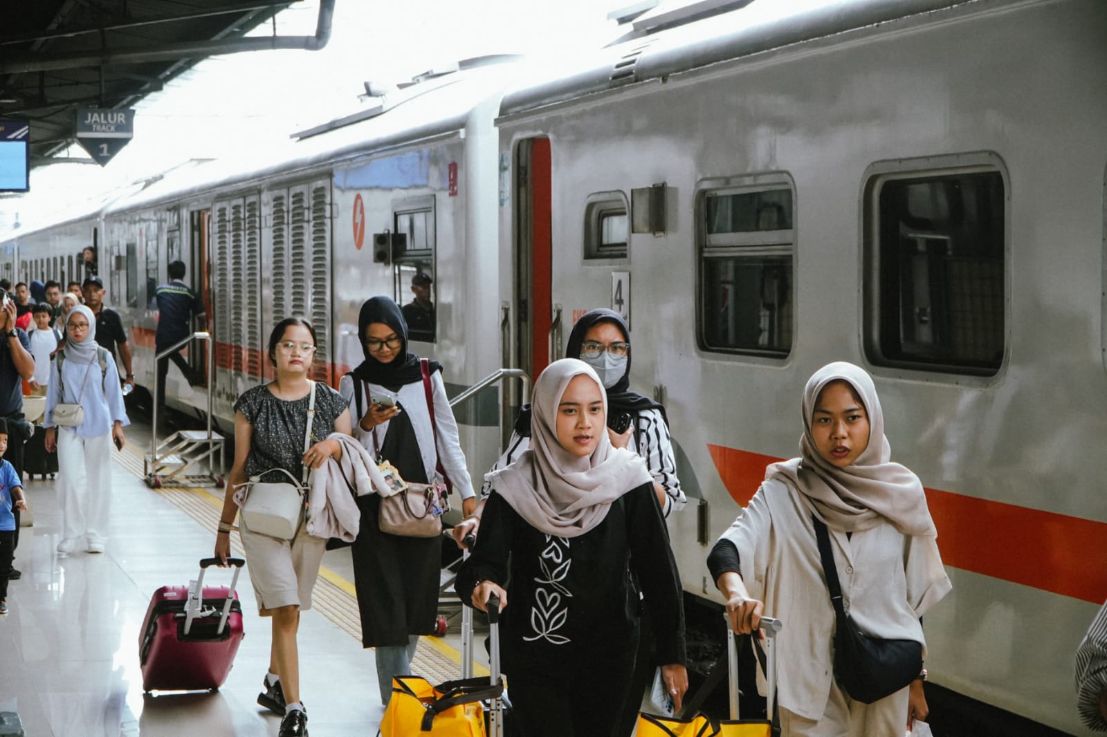 Pendaftaran Mudik Gratis Nataru Kemenhub Dibuka, Catat Syarat dan Rutenya!