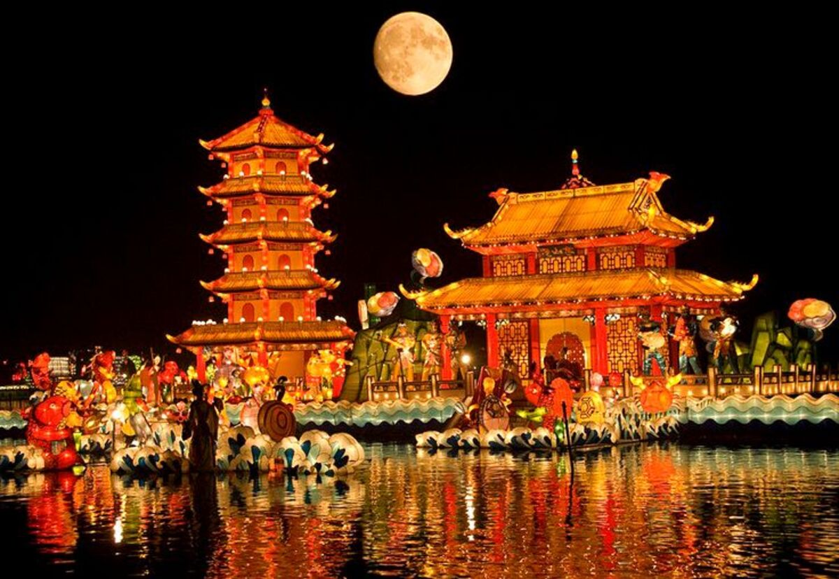 Jarang Terjadi! Hari Raya Imlek dan Awal Ramadan Beda Sehari 