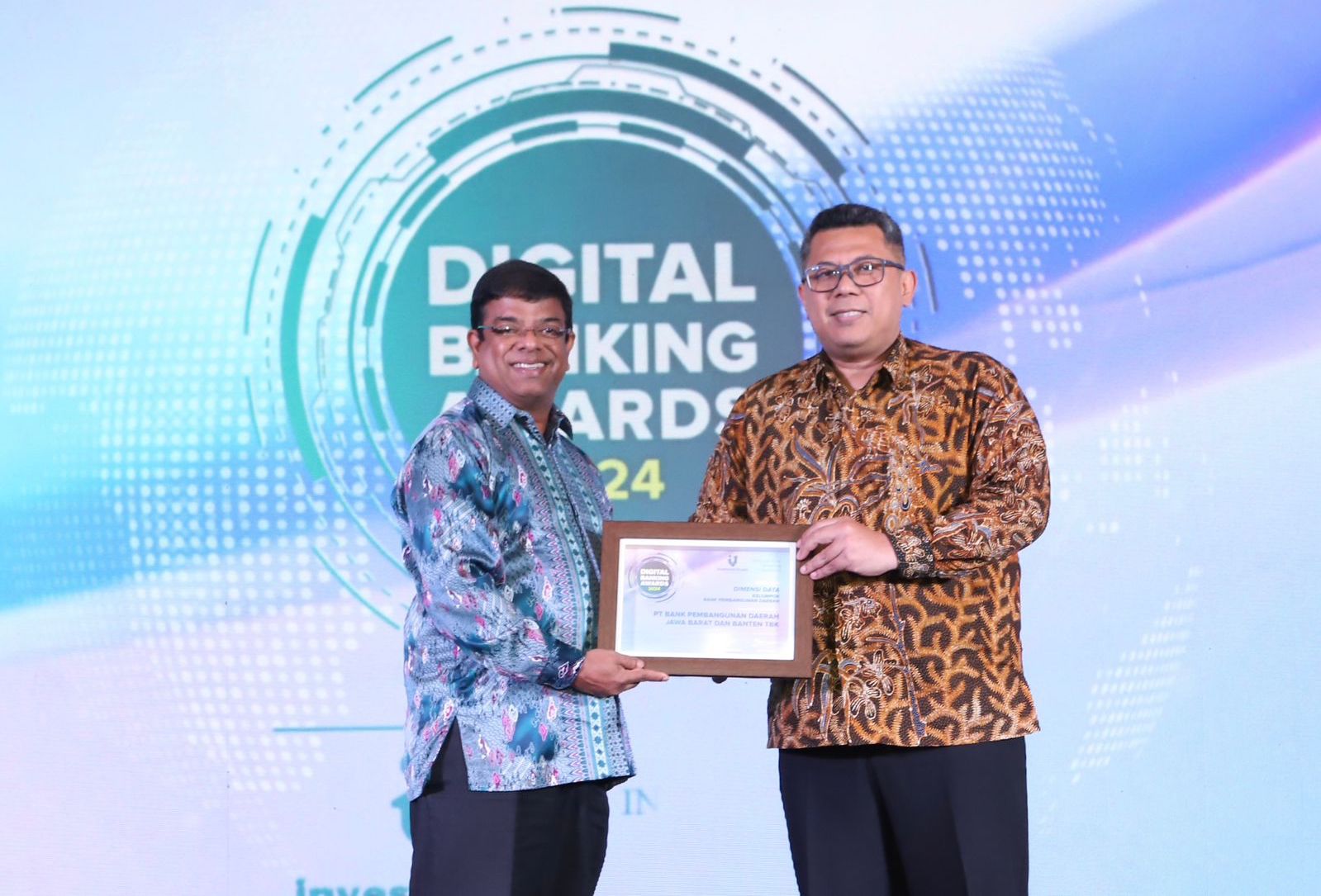 Digital Banking Award 2024 dari Investortrust Diraih Bank BJB Berkat Terobosan Inovasi Digital Produk Perbankan