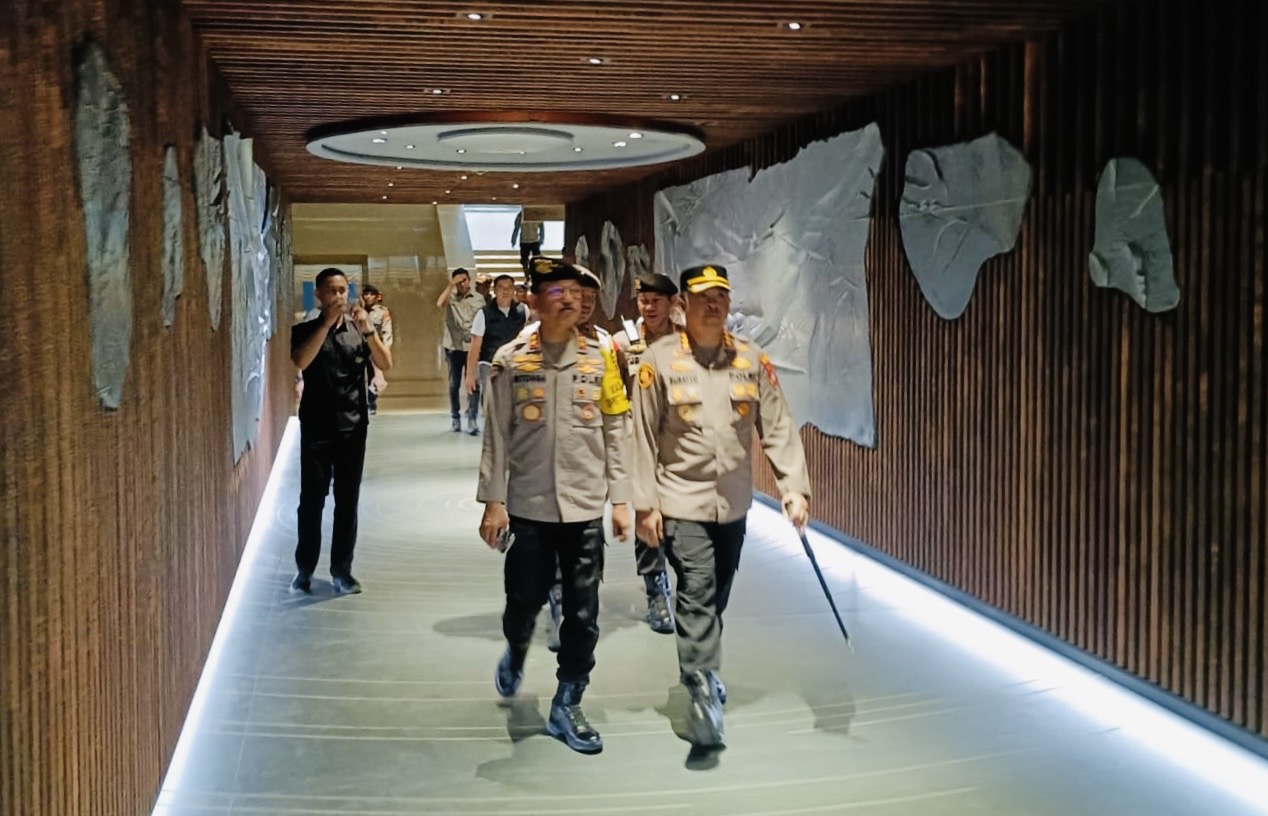 Jamin Natal 2025 Aman, Polisi Cek Terowongan Silaturahmi Penghubung Istiqlal-Katedral