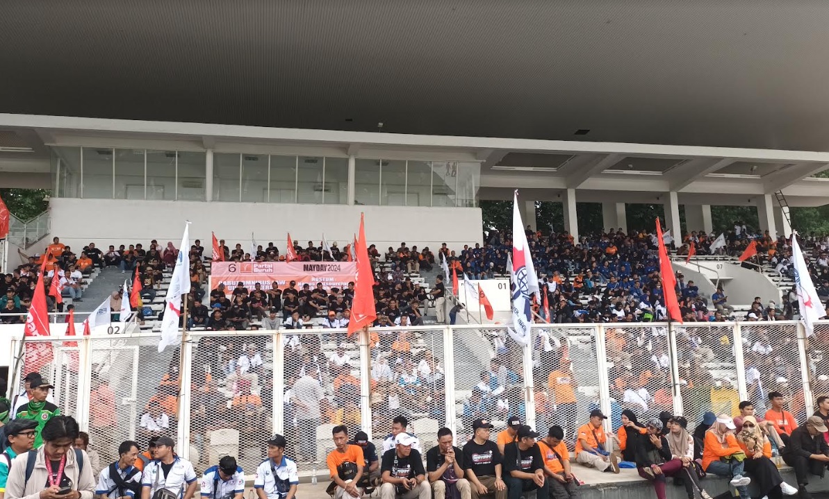 Peringatan Hari Buruh 1 Mei, Ribuan Buruh Padati Stadion Madya