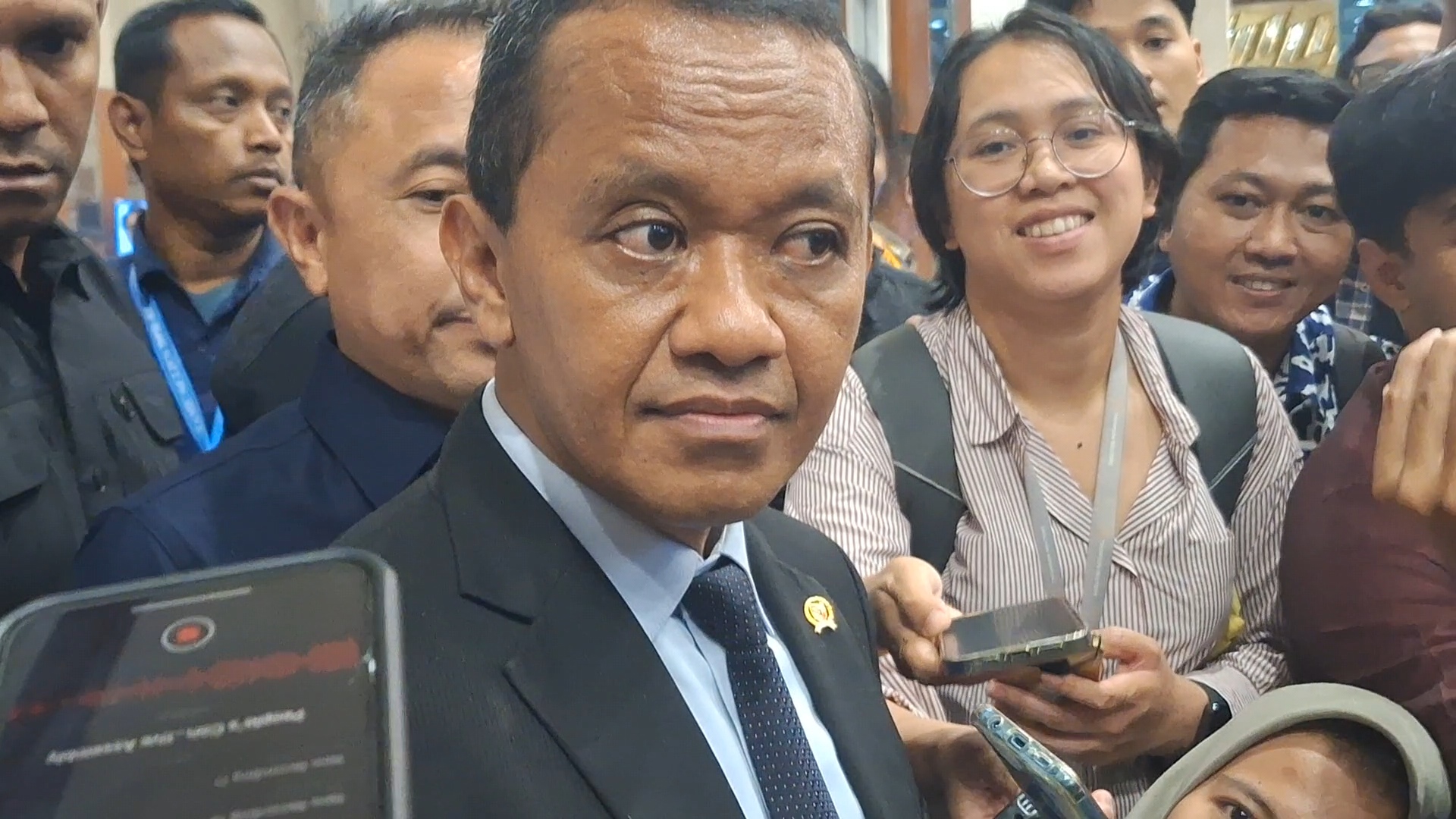 Bahlil Sebut Polisi Aktif Berpangkat Komjen di Kementerian ESDM, Kinerjanya Sangat Membantu