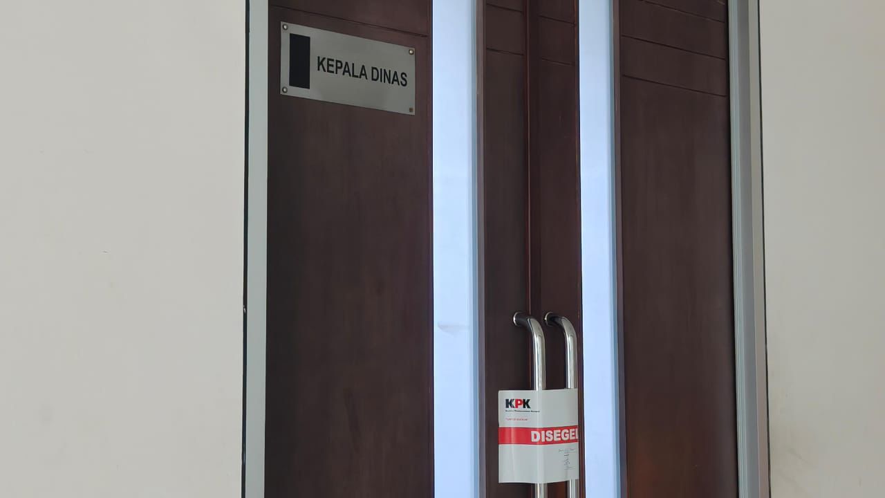 Penampakan Ruang Kerja Kadis PUPR Riau Disegel Usai OTT KPK di Riau