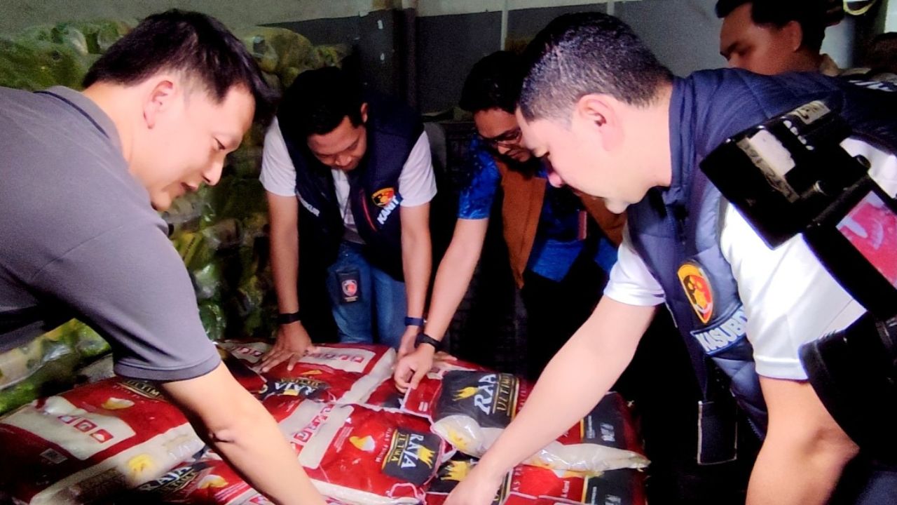 Satgas Pangan Bongkar Alasan Rak Beras Kosong di Ritel Modern