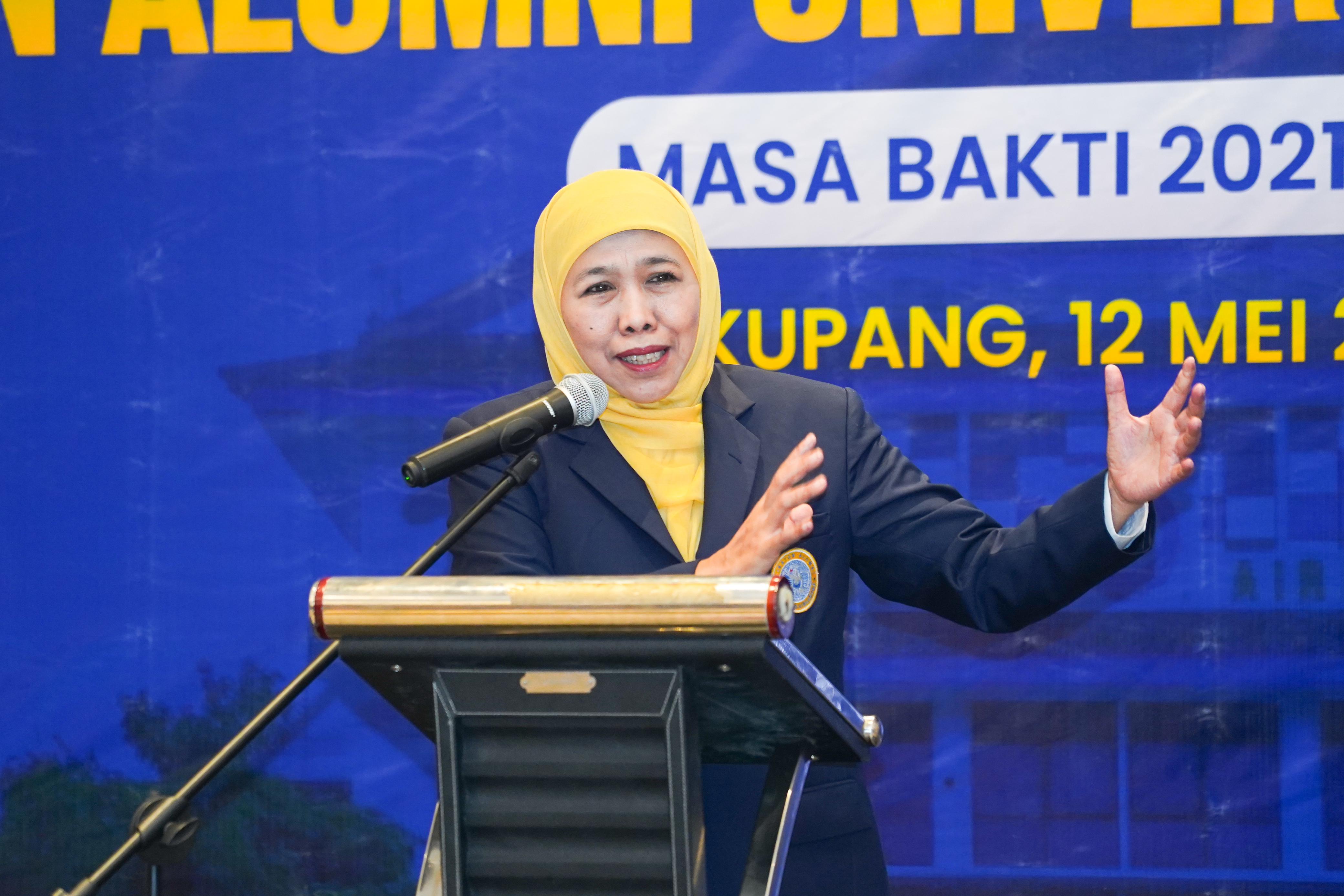 Khofifah Terpilih sebagai Presidium Himpuni 2025-2028, Ingin Perkuat Peran Alumni PTN untuk Indonesia Emas 2045