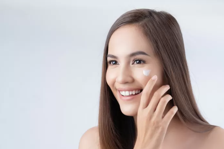 5 Tip and Trik Menggunakan Primer untuk Tampilan Makeup Sempurna