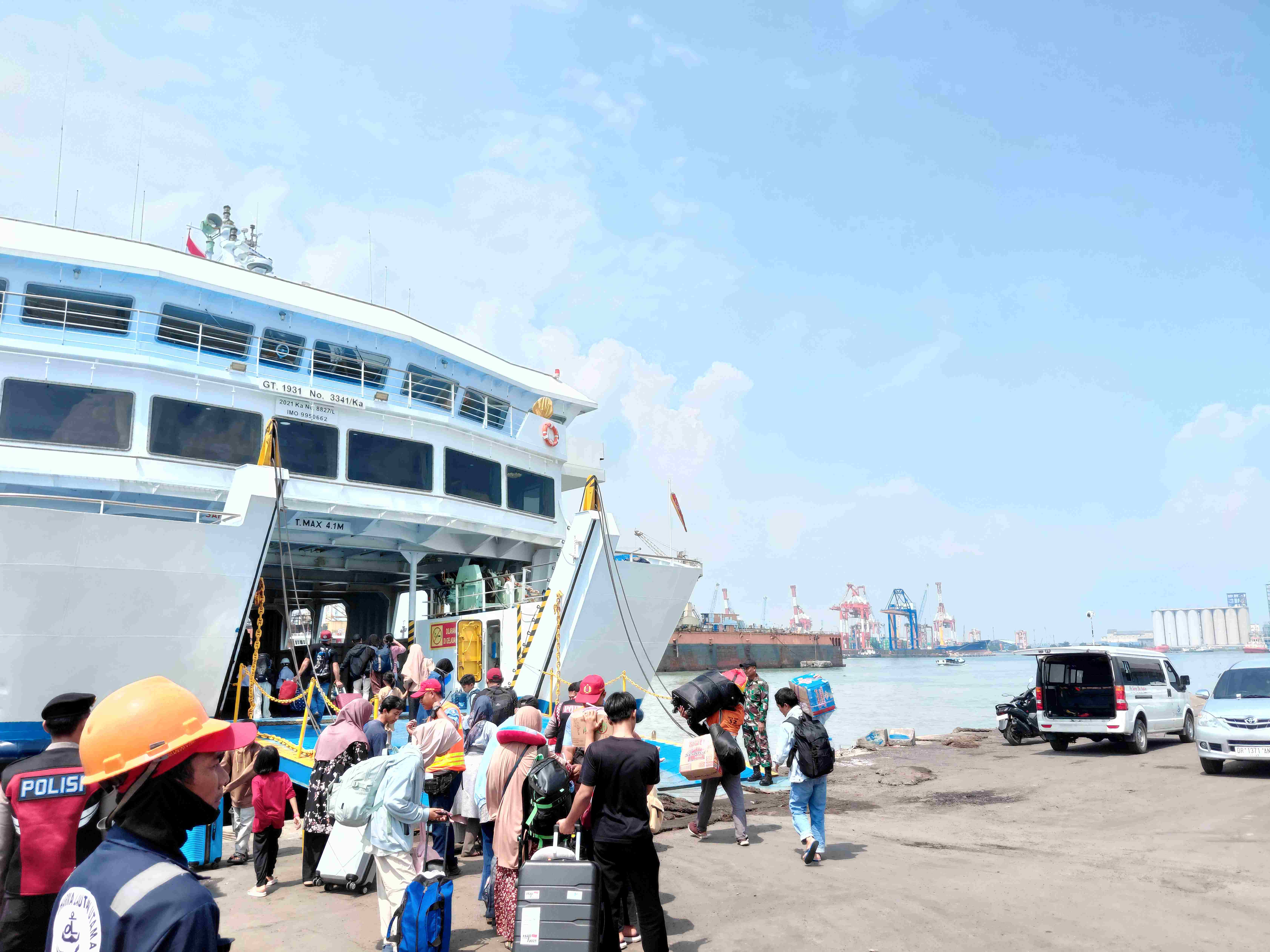 18.000 Penumpang Jumlah Arus Balik di Tanjung Perak