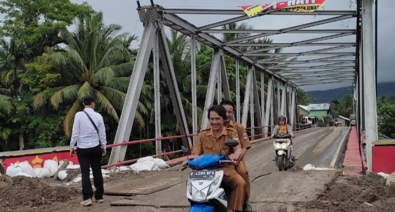 Sempat Lumpuh, Jalan Lintas Bengkulu - Lampung Sudah Bisa Dilalui