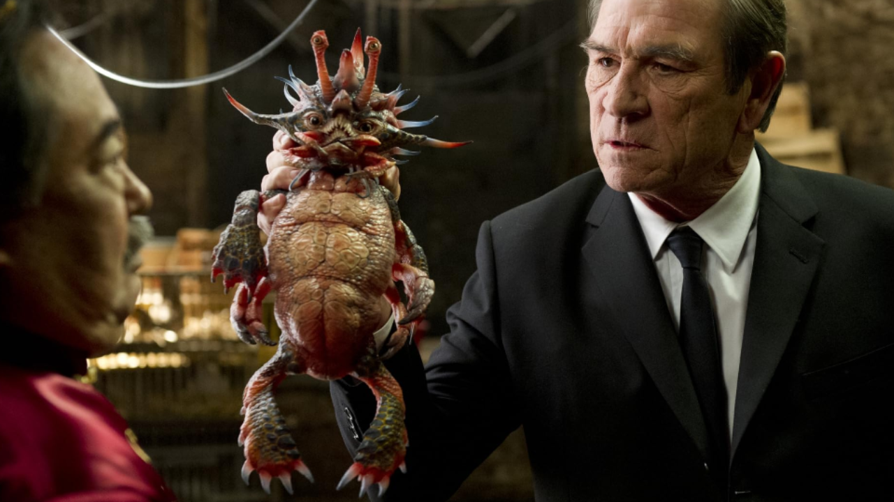 Sinopsis Men in Black 3 di Bioskop Trans TV Hari Ini 24 Oktober 2024, Kisah Agen Rahasia Balik ke Masa Lalu Atasi Alien