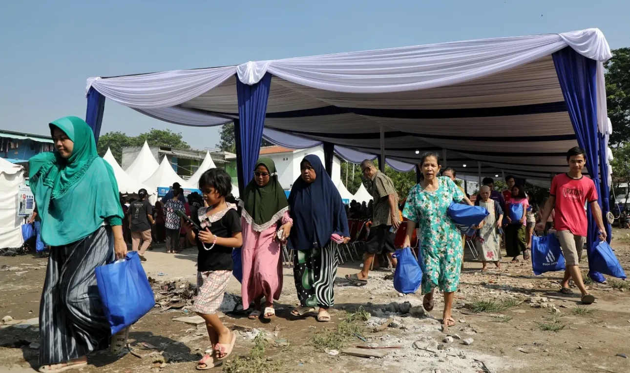 PAM JAYA Gelar Bazar Gratis, 2.000 Paket Sembako Disebar ke Warga Ancol