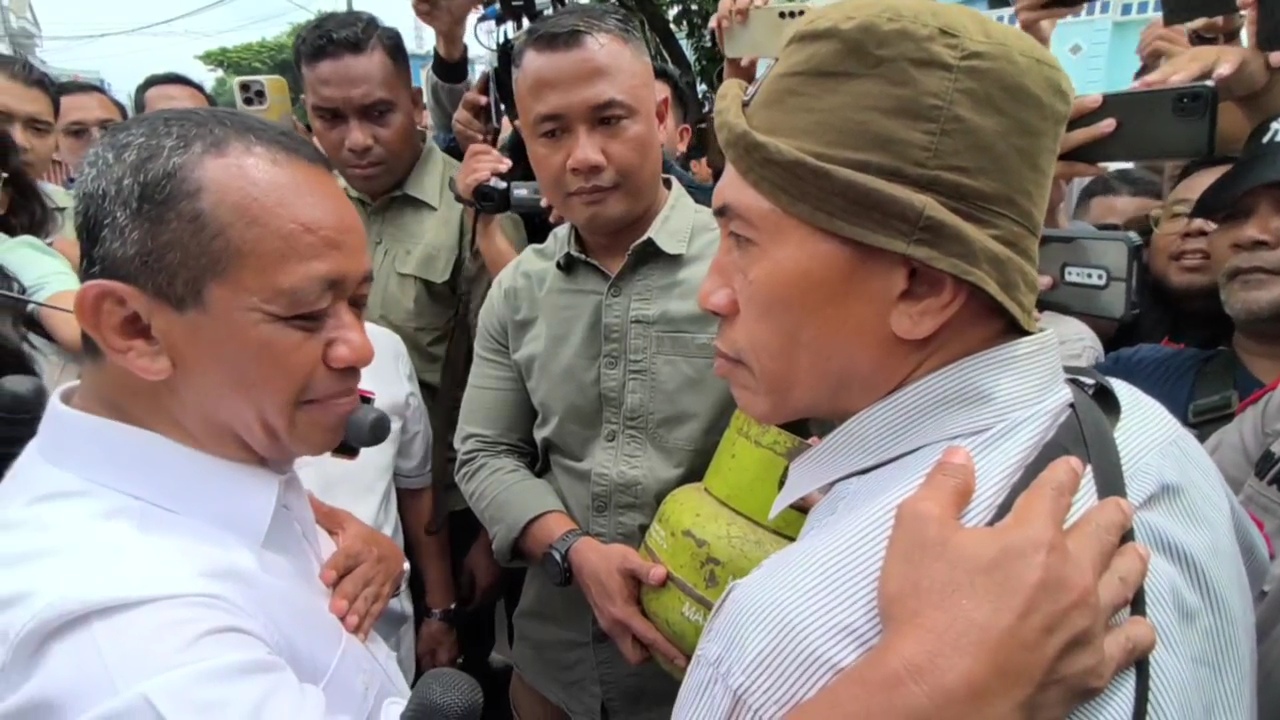 Warga Luapkan Emosi di Depan Muka Bahlil Lahadalia, Jangan Miskinkan Kami!