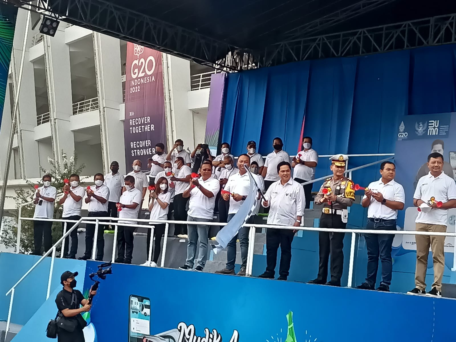 Dilepas Erick Thohir, ASDP Berangkatkan 5 Bus Pemudik Gratis Tujuan Jakarta - Bandar Lampung