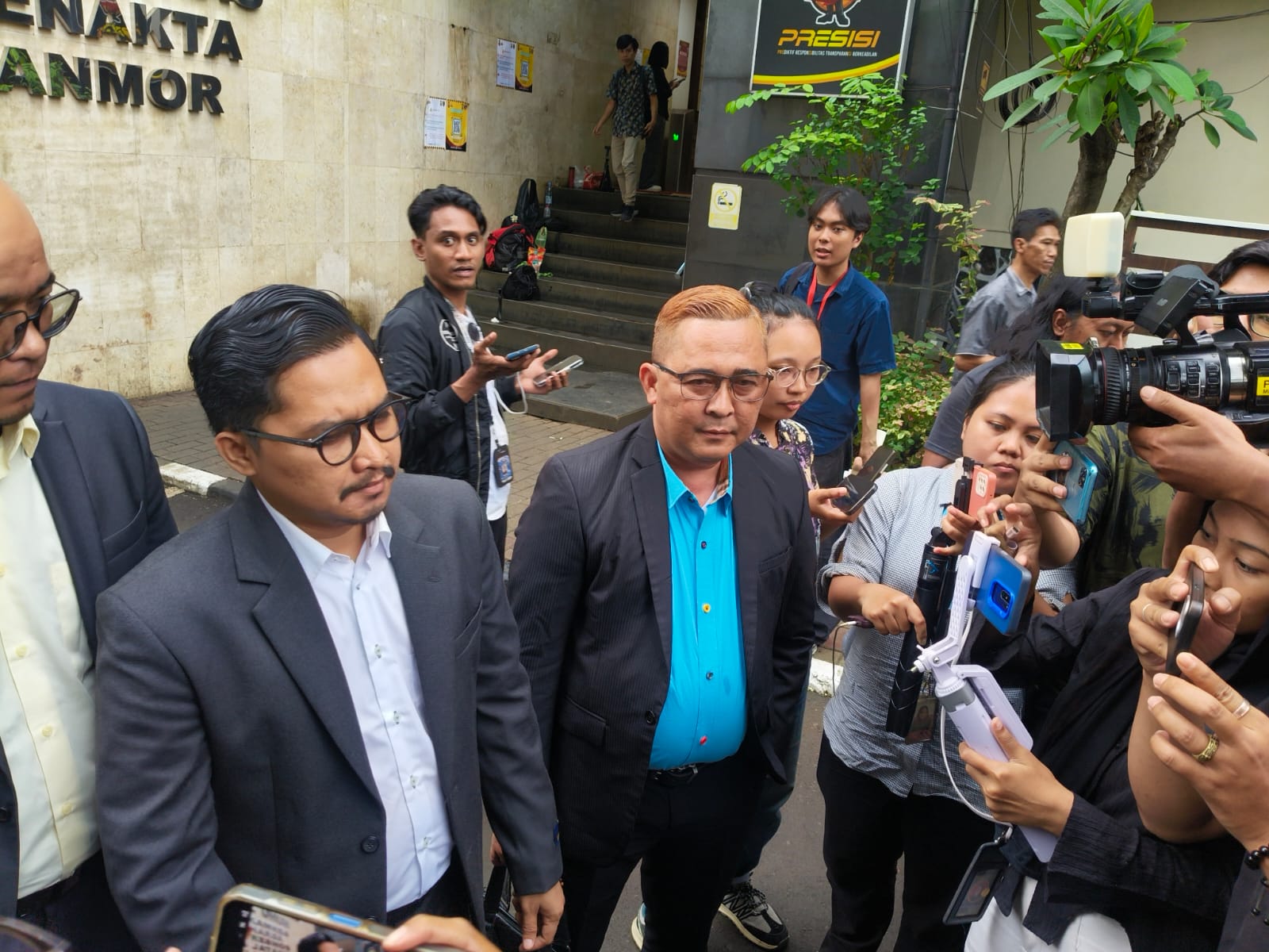 Ditunggu DJ Panda di Polda, Erika Carlina Tak Muncul