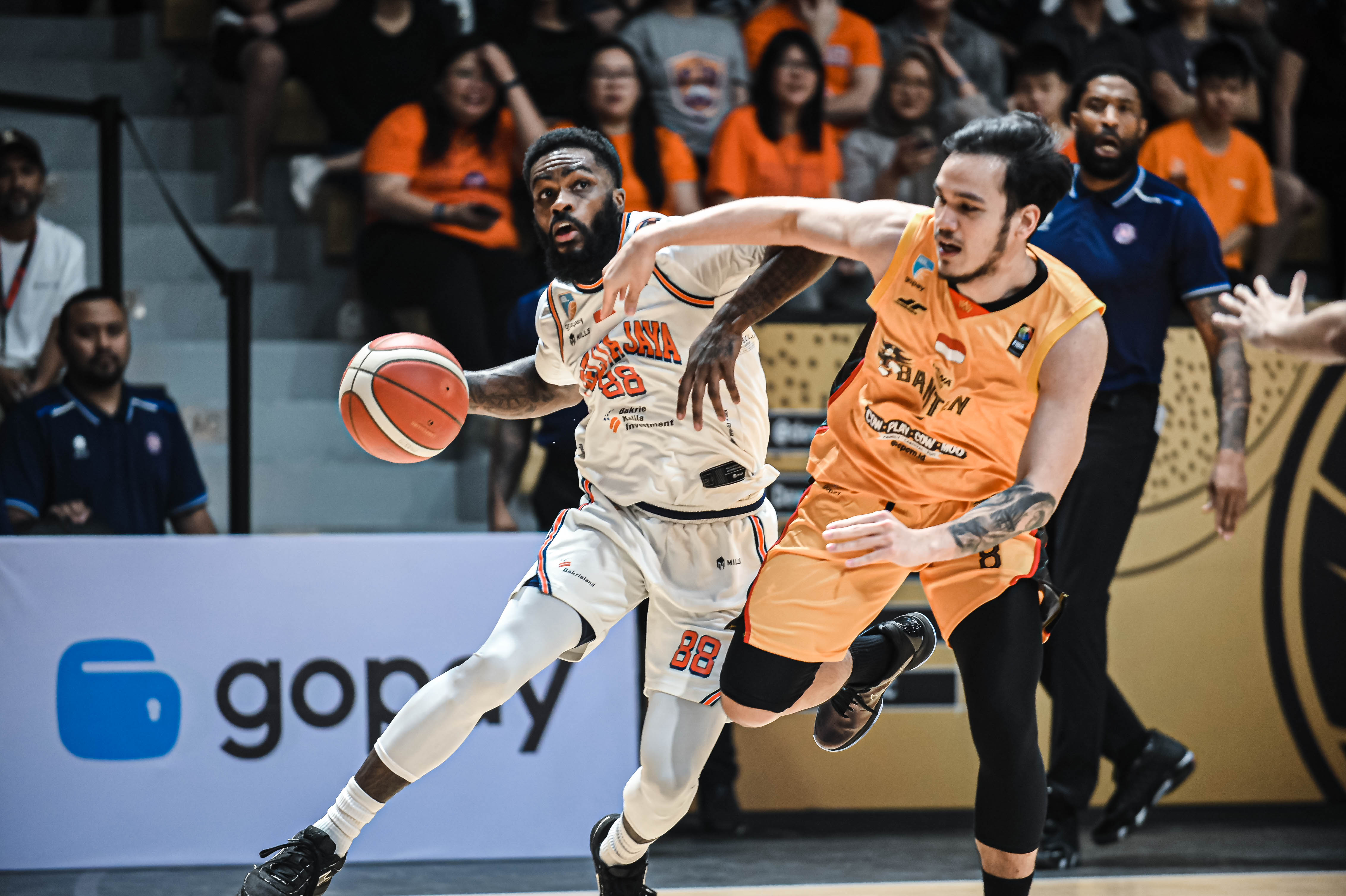 4 Tim ke Semifinal IBL 2025: Ini Jadwal dan Rekam Jejak Pertemuan Mereka!