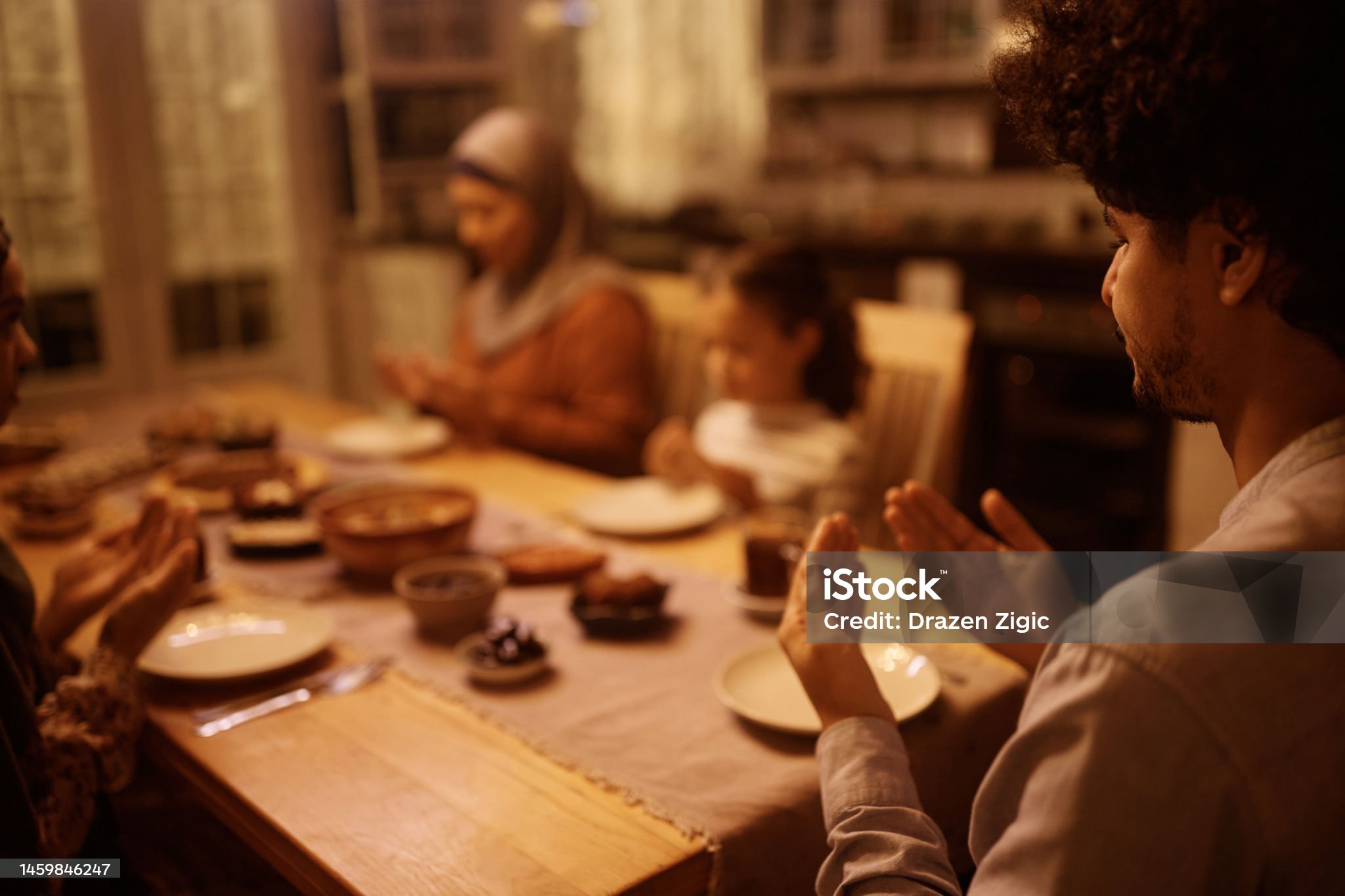 Bacaan Doa Agar Kuat Puasa Bagi Penderita Asam Lambung Kronis Saat Ramadan