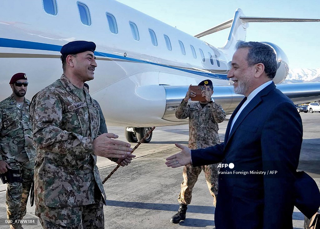 Bawa Pesan Khusus dari Amerika Serikat, Panglima AD Pakistan Kunjungi Teheran