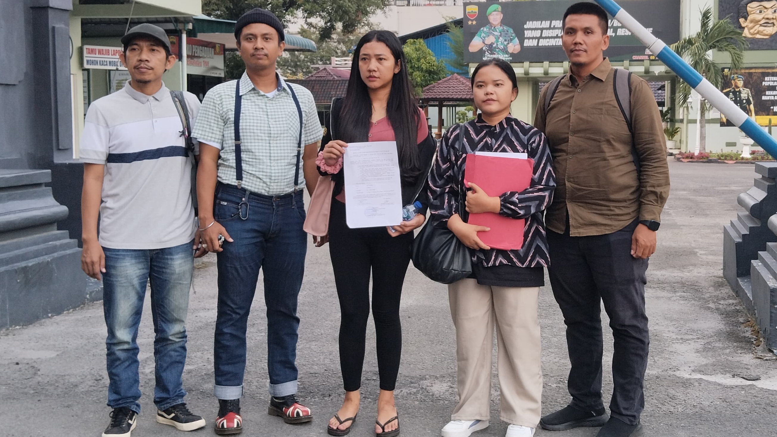 Dua Korban Kekerasan Oknum TNI Ajukan Uji Materiil UU Peradilan Militer ke MK