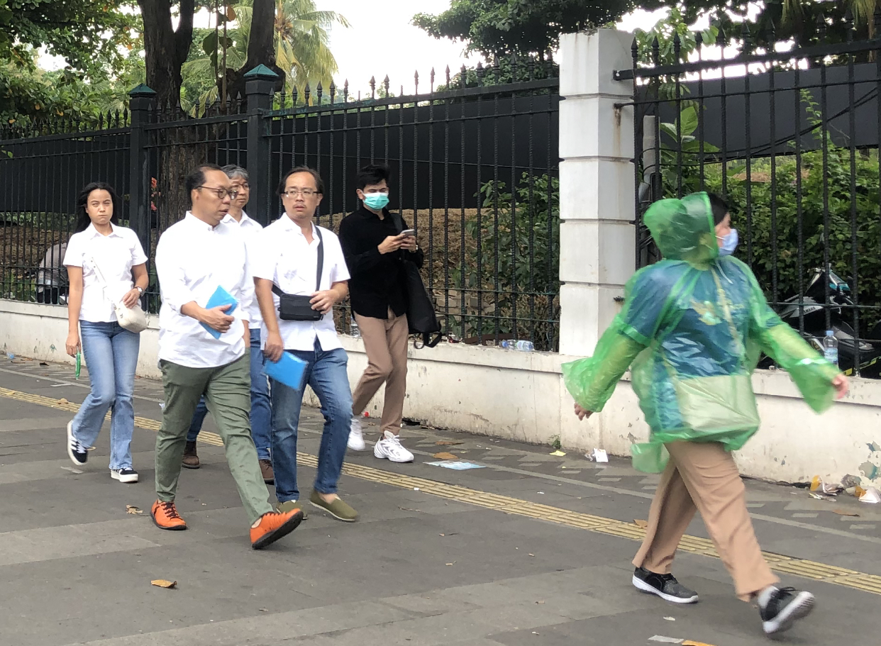 Tak Punya Gelang untuk Misa Agung di GBK, Jemaat Berharap Bisa Bertemu Paus