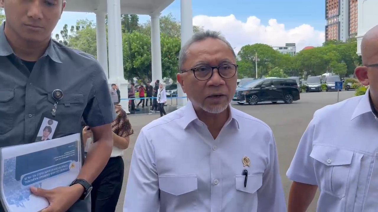 Tanggapi Isu ‘Indonesia Gelap’, Zulhas: Indonesia Terang Seperti Matahari!