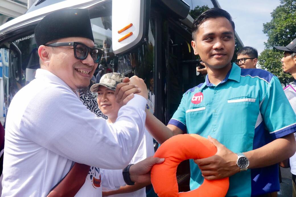 BPKH Berangkatkan 675 Peserta Balik Kerja dari Surabaya