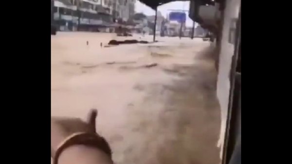 Ratusan Ribu Warga Tiongkok Dievakuasi Akibat Banjir Besar Landa Beberapa Kota