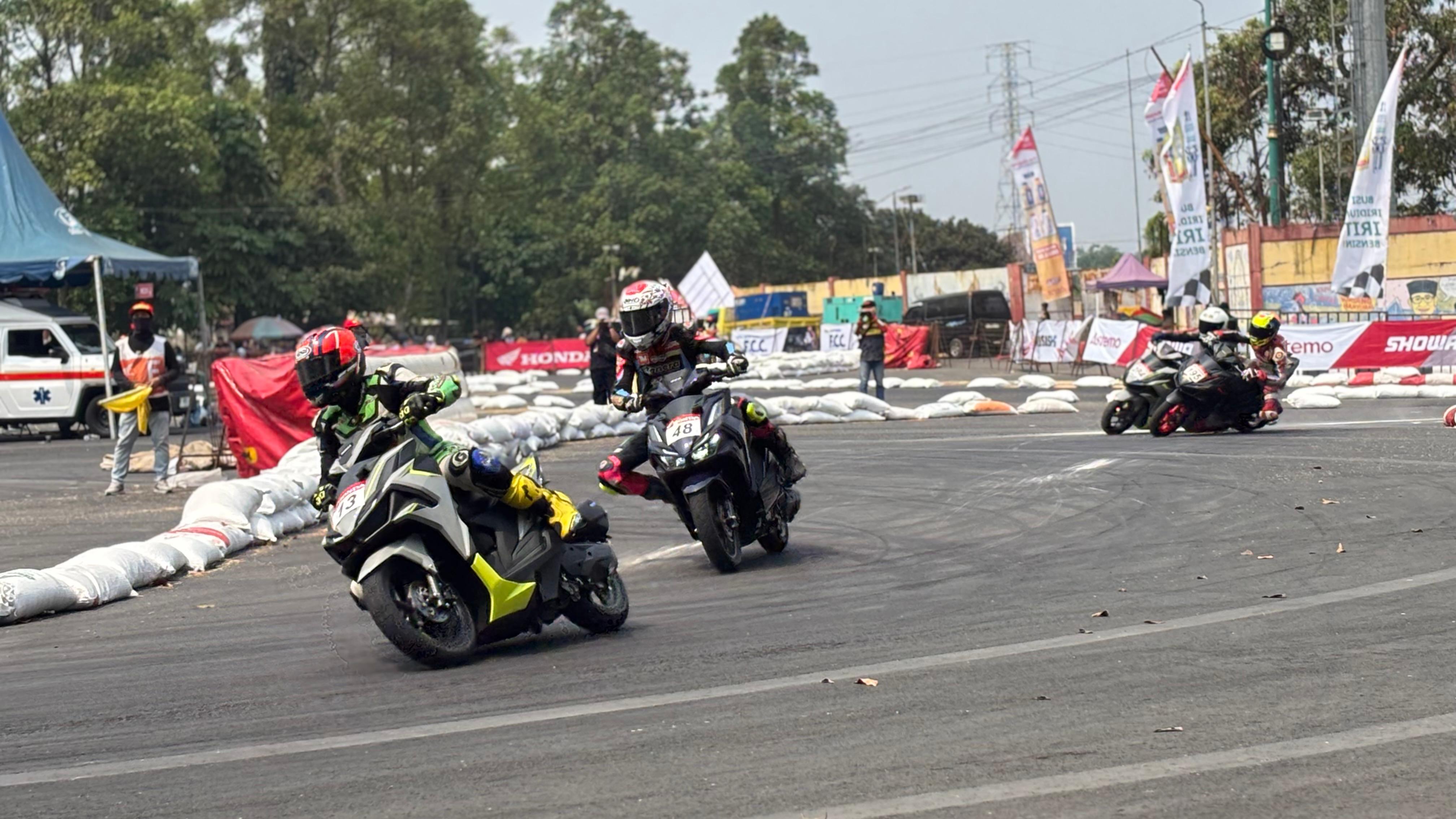 Kelas Baru Vario Evo Curi Perhatian di AHDC Purwokerto, Decksa Langsung Jadi yang Tercepat