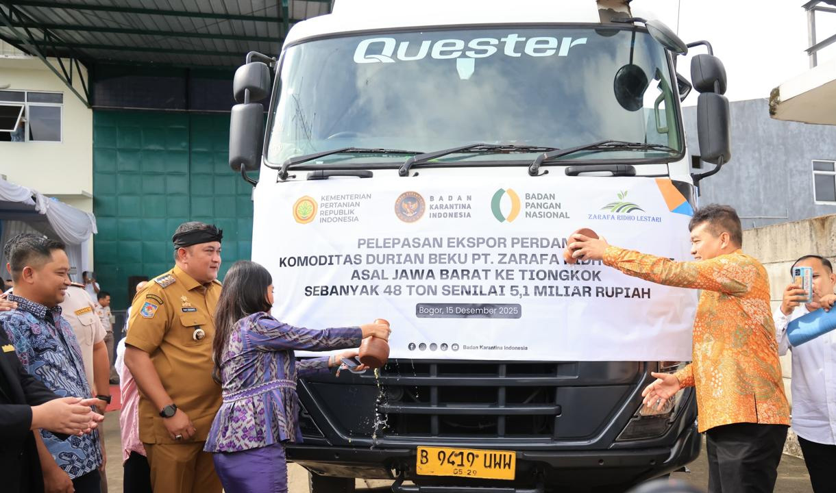 Bupati Bogor Lepas Ekspor Perdana 48 Ton Durian Beku ke Pasar Internasional
