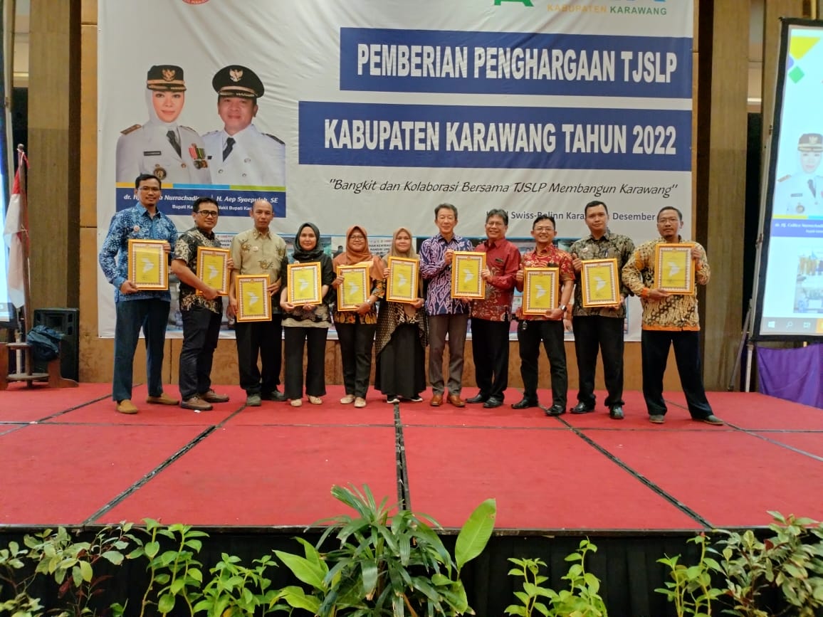 Berkontribusi Terhadap Pembangunan di Karawang, TVS Raih Penghargaan TJSLP 2022