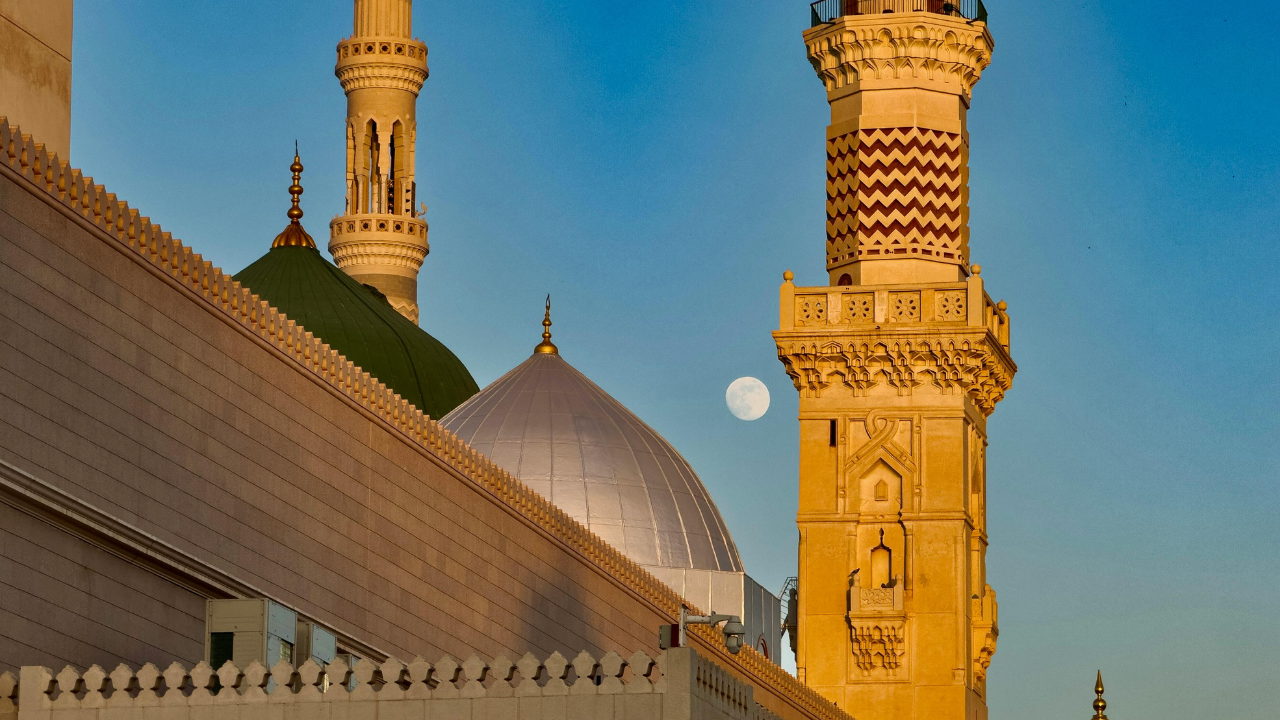 Maulid Nabi 2025 Jatuh Pada Tanggal Berapa? Simak Informasi Selengkapnya