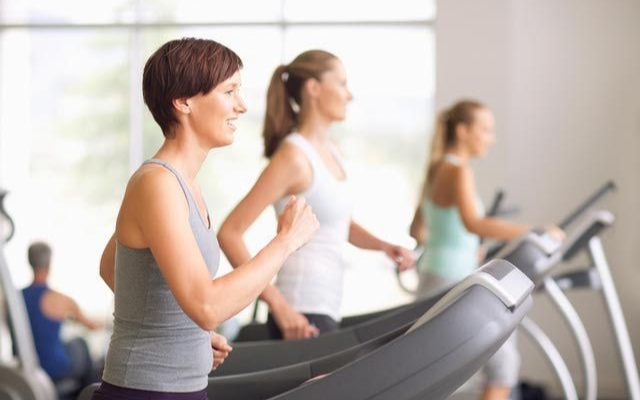 Tread and Tone Workout, Tren Bakar Kalori Sambil Bentuk Otot dalam Satu Sesi