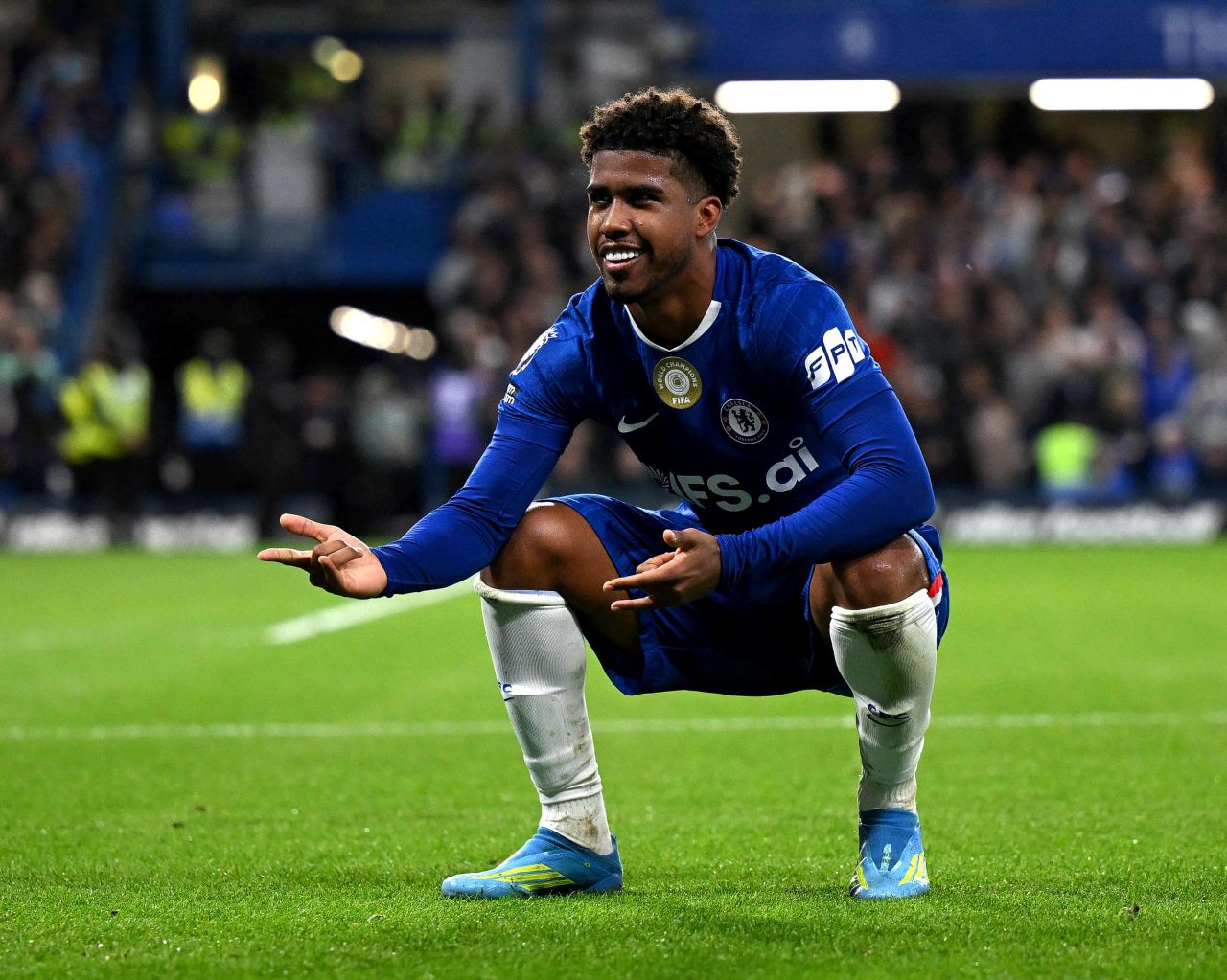 Man United Angkut Andrey Santos dari Chelsea, Transfer Rp1,2 Triliun!