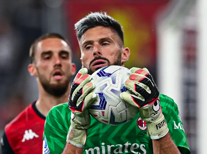 Oliver Giroud Jadi Kiper Dadakan, AC Milan Geser Inter dari Puncak Klasemen Serie A