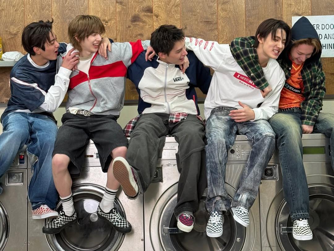 CORTIS Rilis REDRED Sebagai Title Track Album GREENGREEN, Begini Reaksi COER 