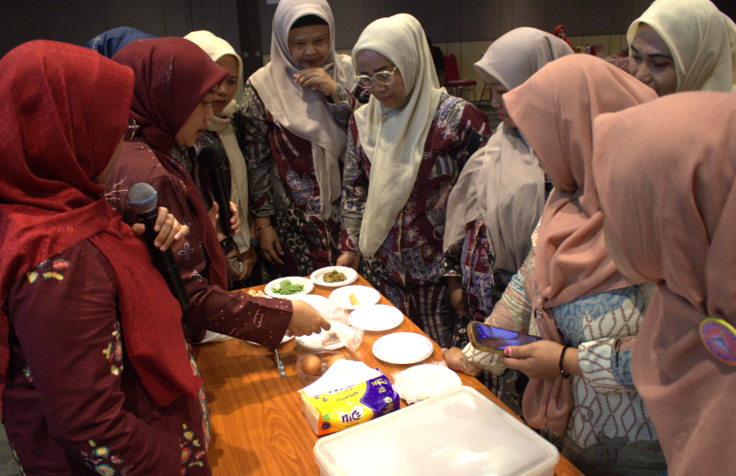 Gandeng Ahli Obgyn, 100 Kader Bergerak Lawan Stunting dan Anemia di Cikarang