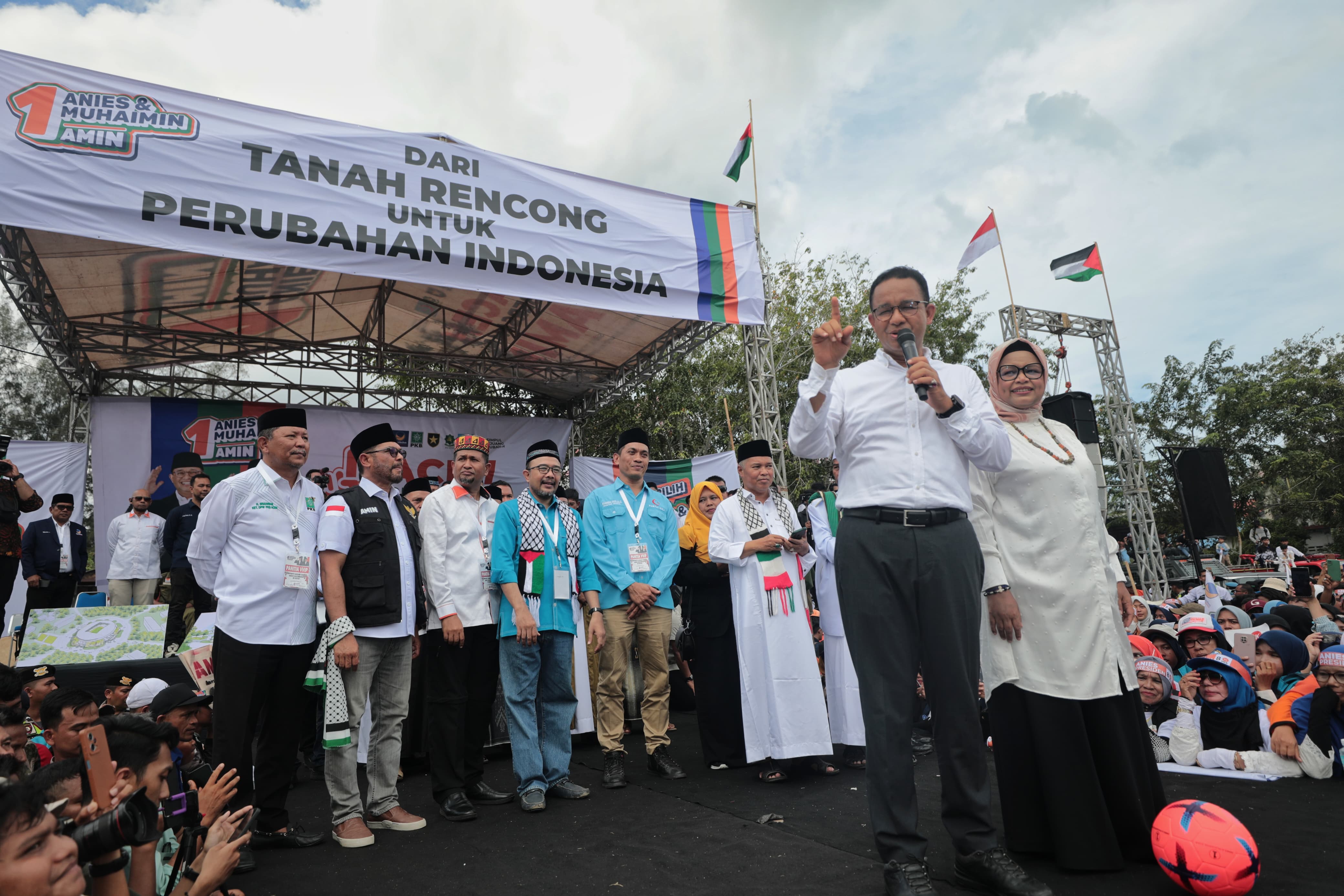 Embarkasi Haji dan Stadion Internasional akan Dibangun Anies di Aceh