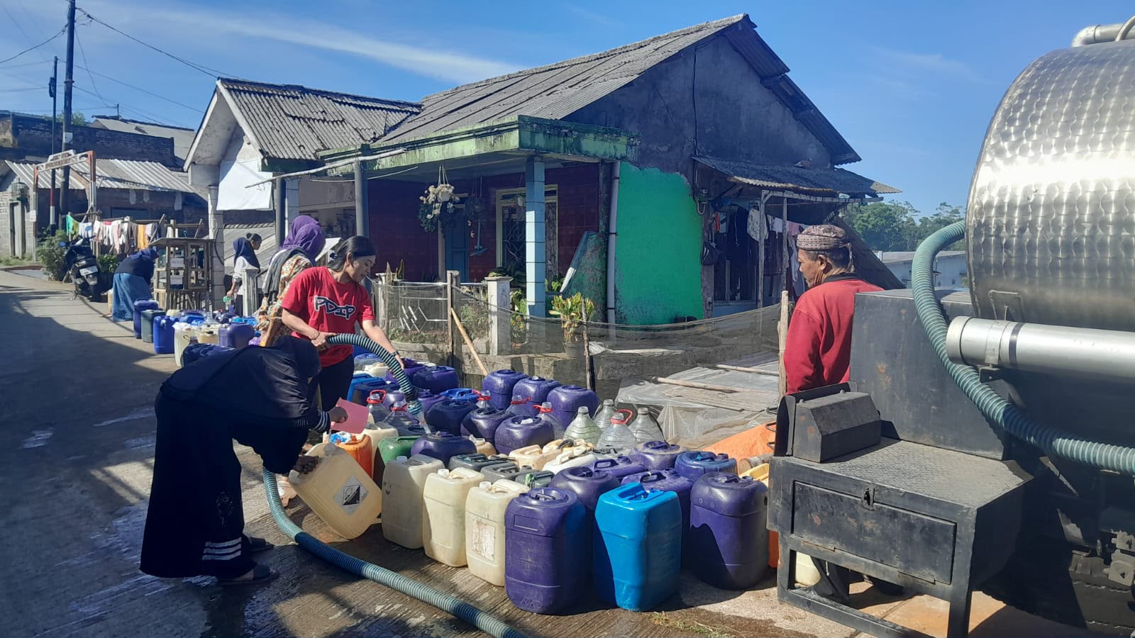 Semarang dan Pasuruan Dilanda Kekeringan, Kebutuhan Air Andalkan Bantuan
