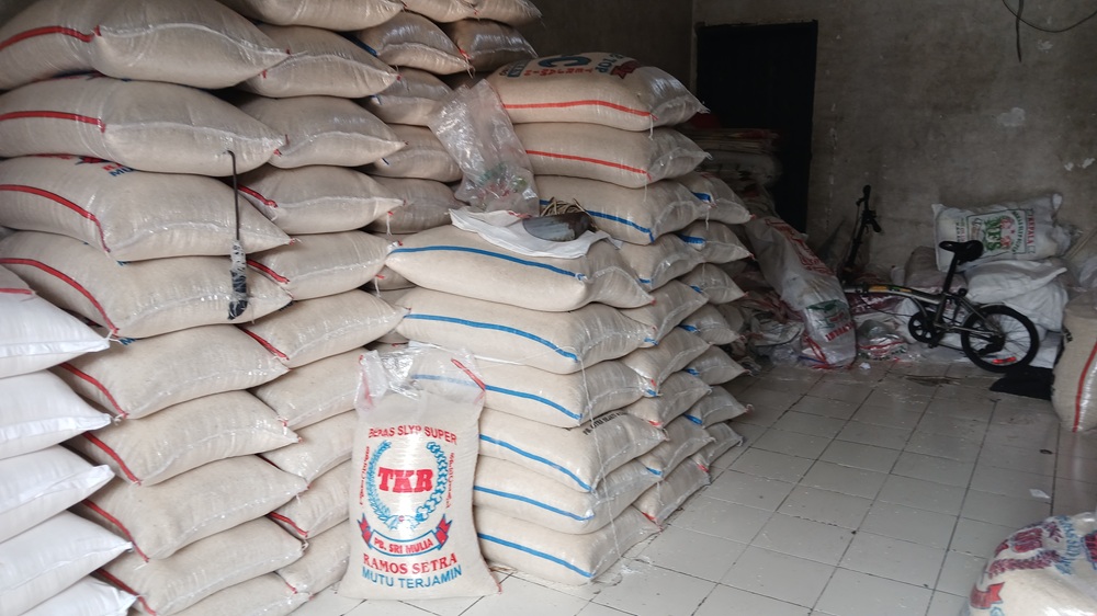 Tips Bedakan Beras Oplosan dan Beras Premium Asli, Jangan Sampai Tertipu