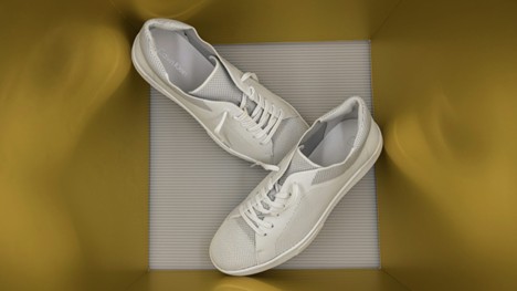 Sepatu Putih, Fashion Simpel Ikon Gaya Urban