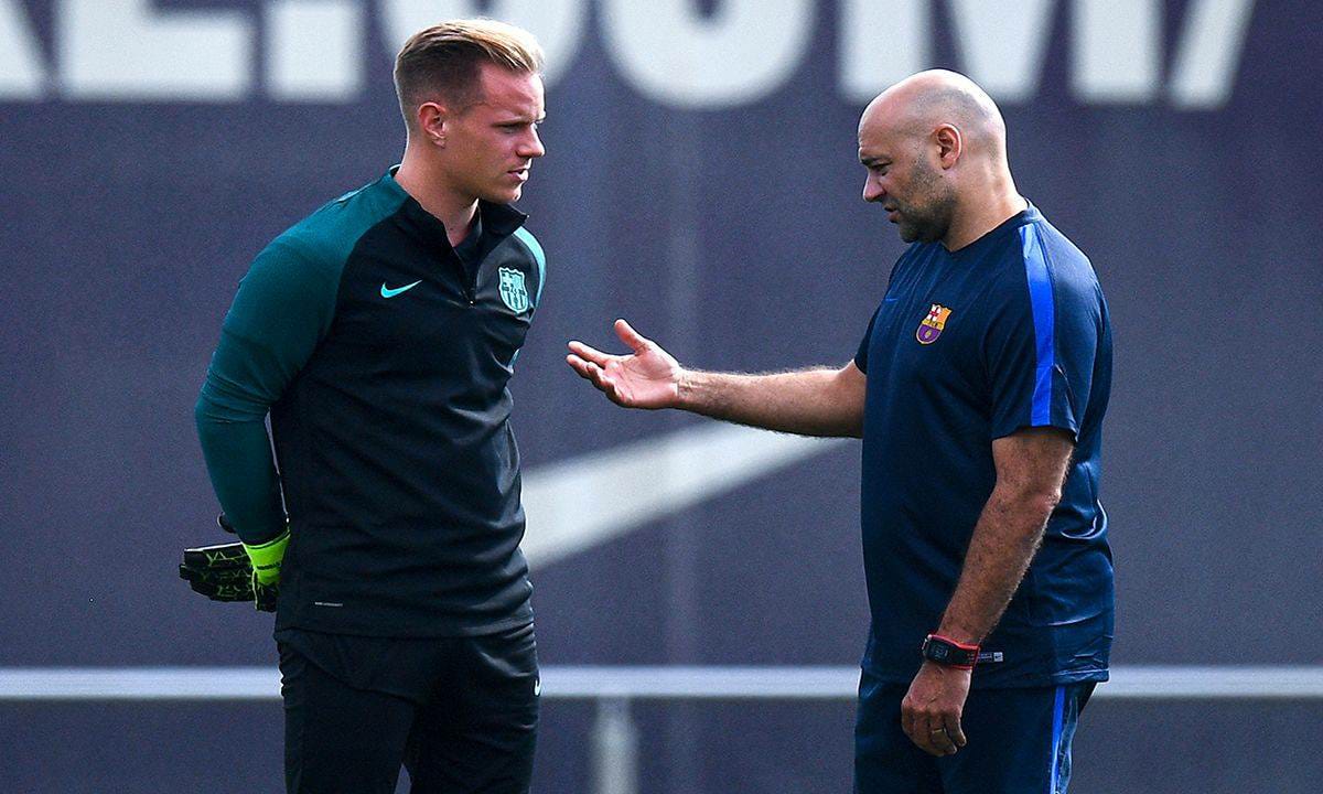 Barcelona Gaet Joan Garcia, Masa Depan Kiper Ter Stegen di Ujung Tanduk