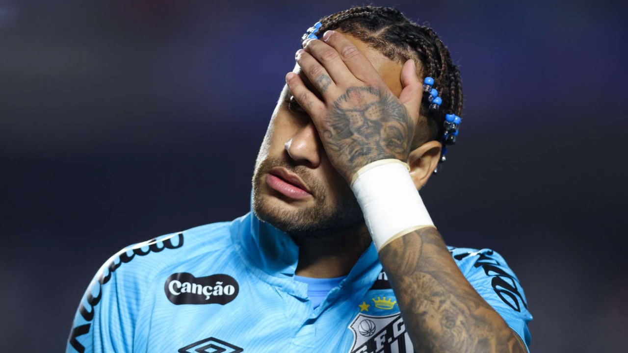 Cedera Terus Menghantui, Neymar Akui Bisa Pensiun Akhir 2026