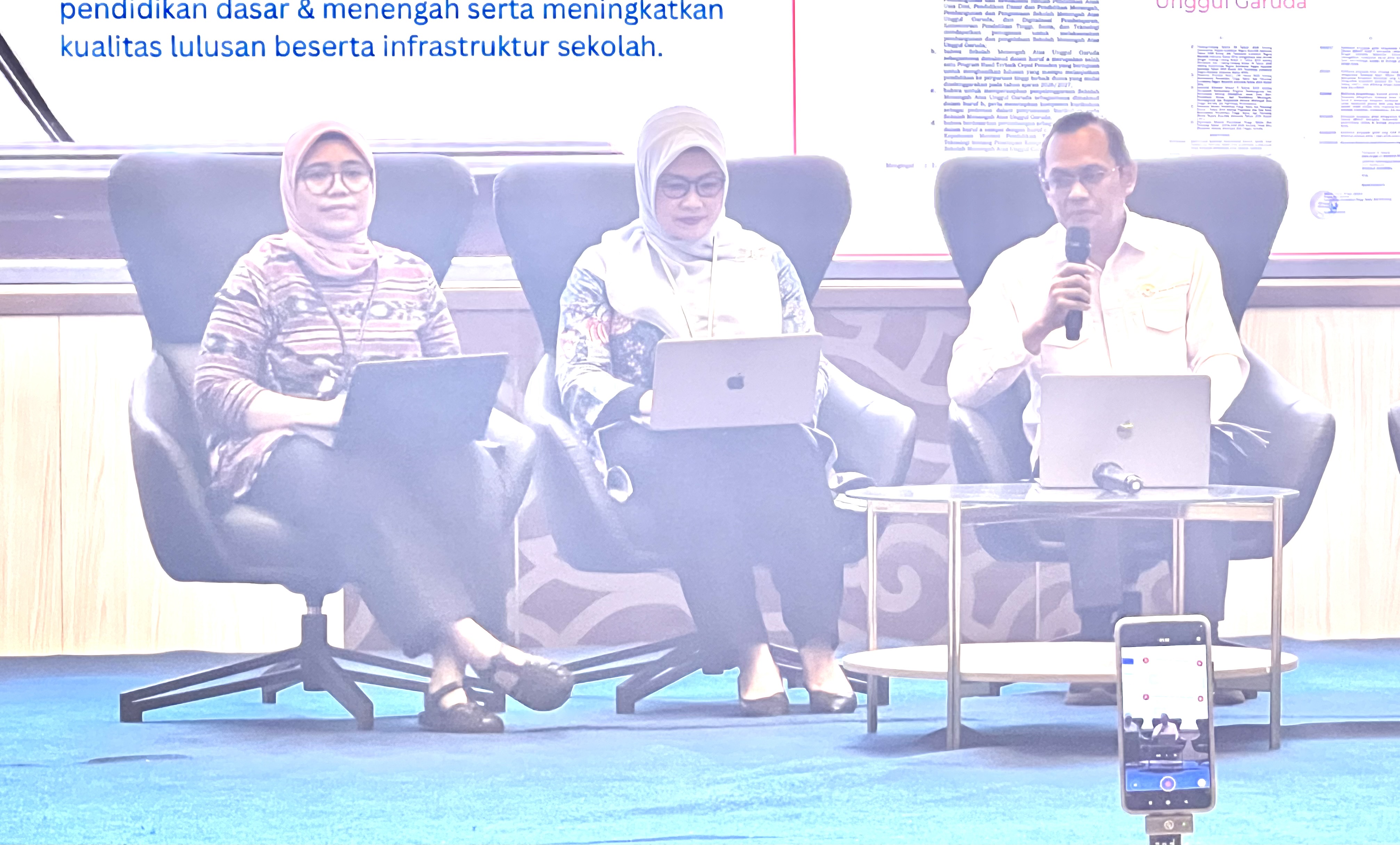 Beasiswa Garuda Dibuka, Siswa Berprestasi Berpeluang Kuliah Gratis ke Kampus Dunia