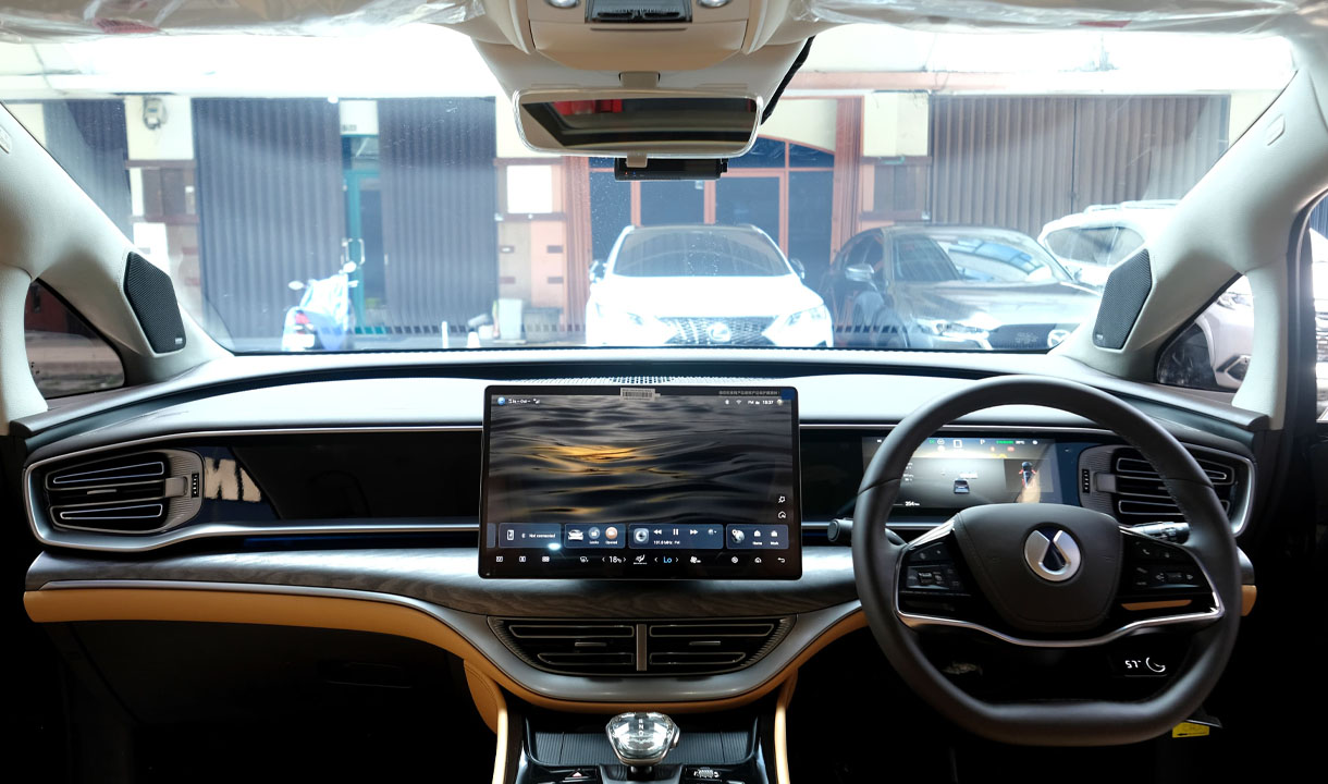 Cartens Audio Spesialis Audio Mobil EV dan Hybrid Bersertifikasi ISO 9001 Sukses Upgrade Sound System Denza D9