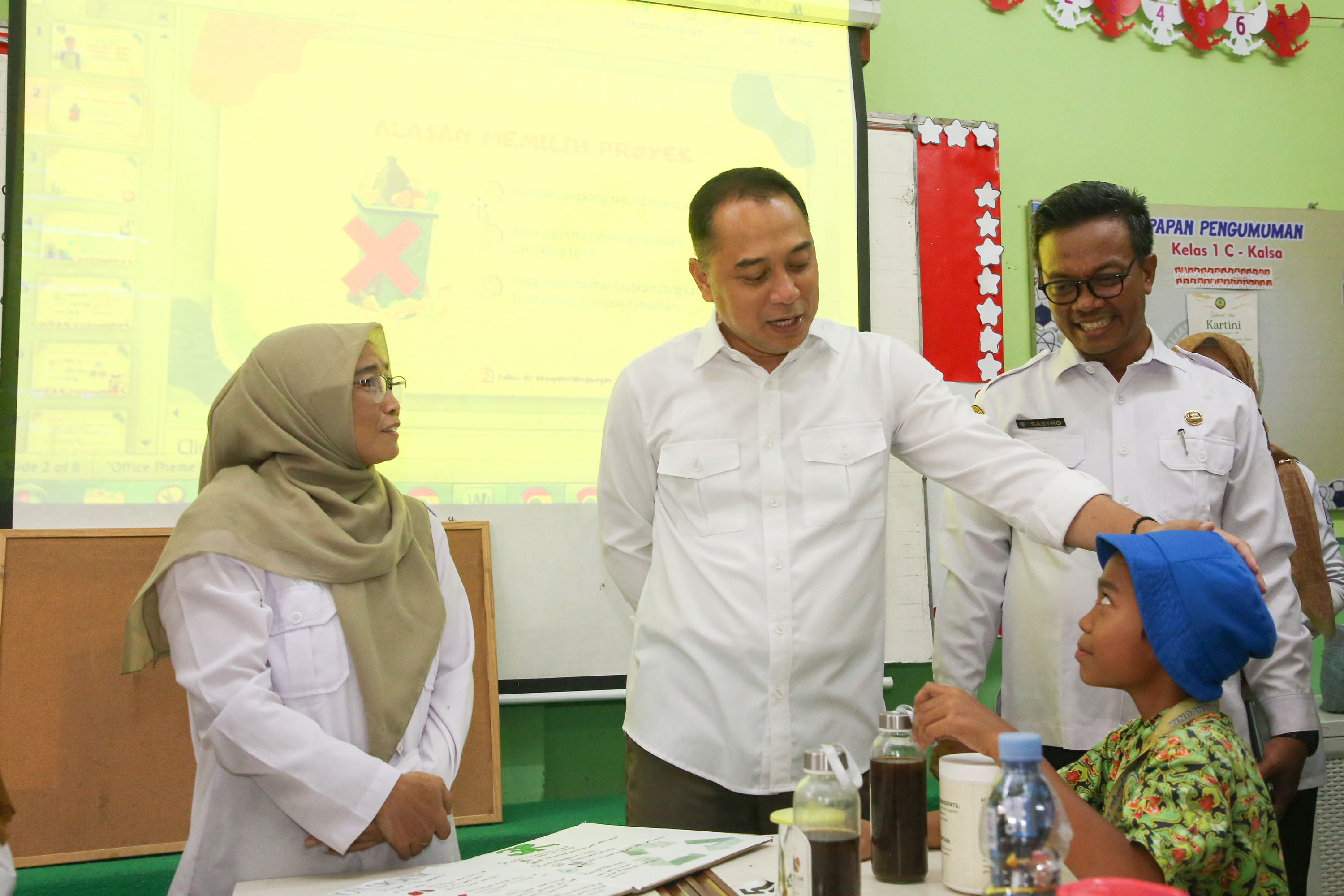 Pemkot Surabaya Bentuk Satgas RT/RW Awasi Jam Malam Anak, Libatkan Komunitas dan LSM