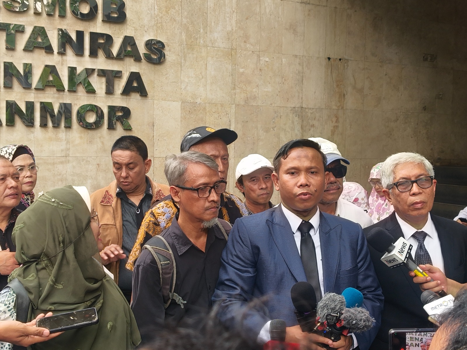 3 Aktivis Dipanggil Polisi soal Ijazah Jokowi, Kuasa Hukum Roy Suryo: Tim Kami Tetap Datang Walau Sakit Diabetes