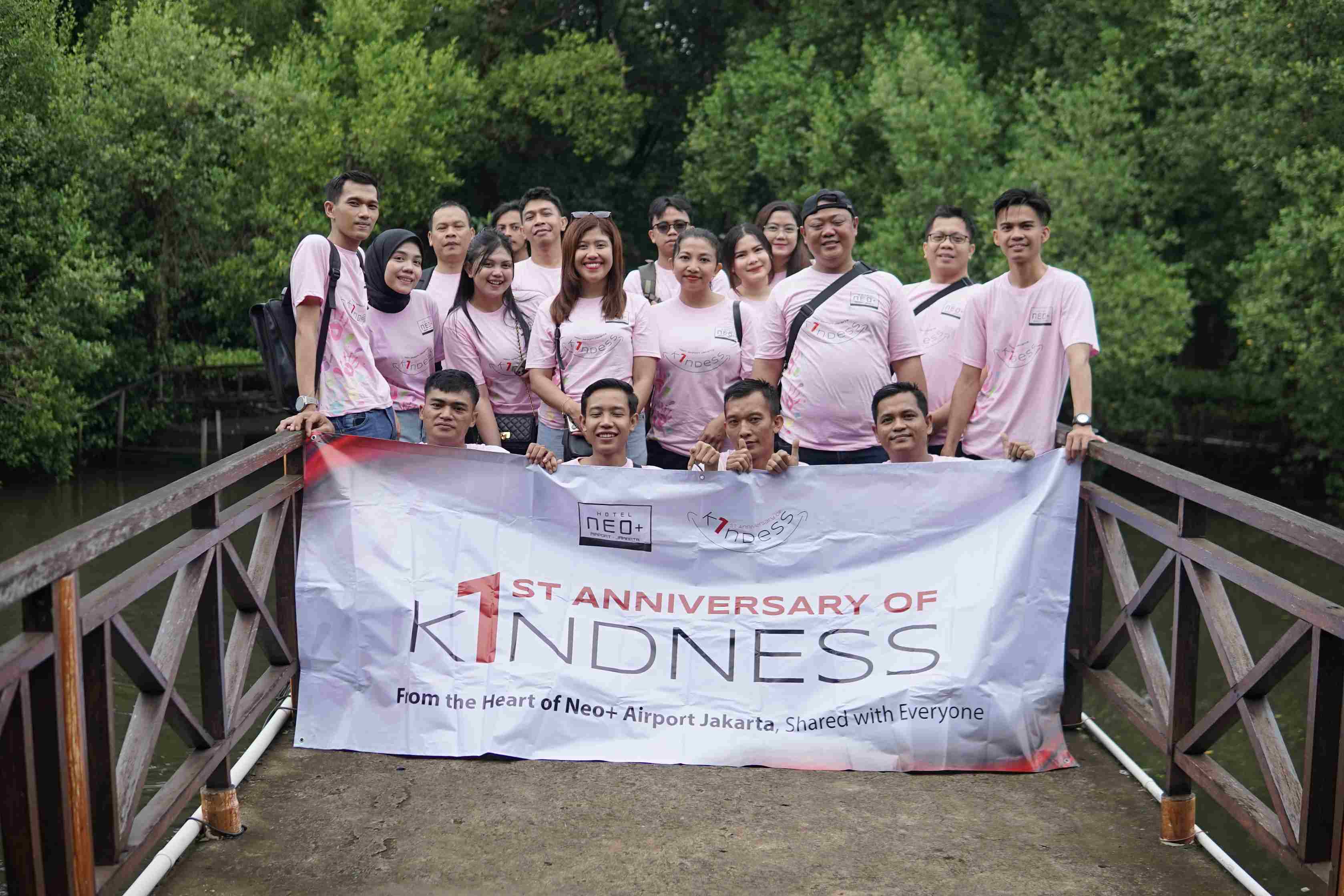 NEO+ Airport Jakarta Rayakan Ulang Tahun Pertama Bertema 1st Anniversary of Kindness