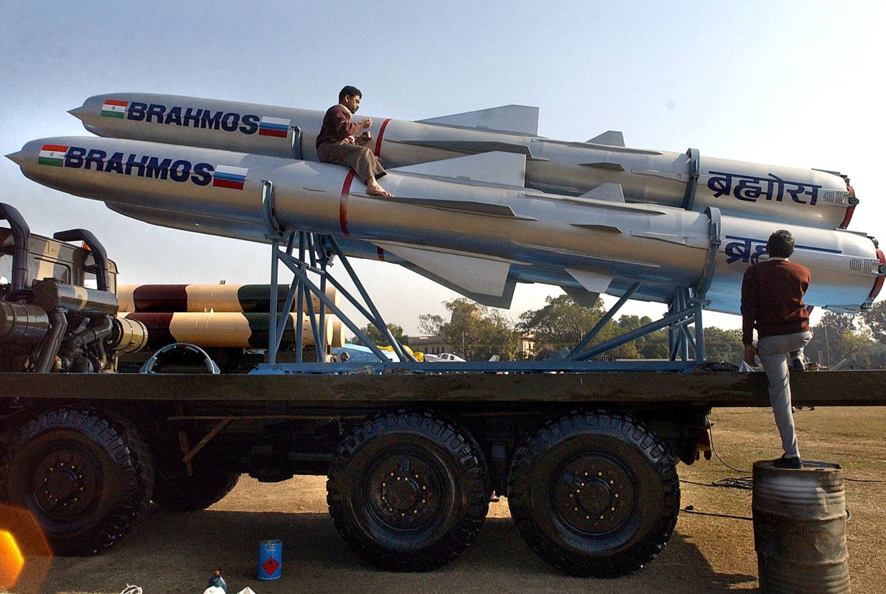 Mulai KHAN sampai BrahMos, Ini dia 5 Sistem Rudal Strategis yang Akan Lindungi Indonesia