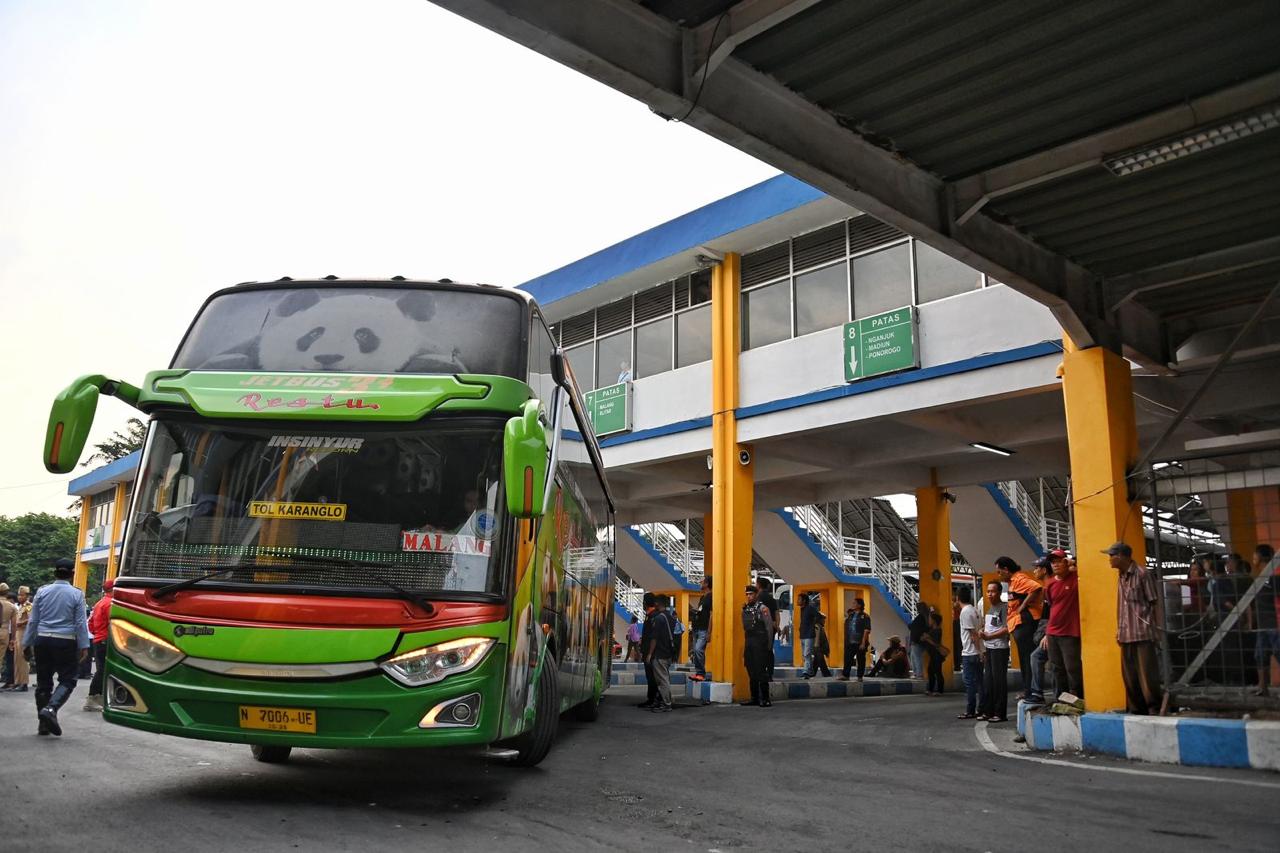 320.240 Pemudik Gunakan Angkutan Udara,  Kereta Api 189.281 Penumpang