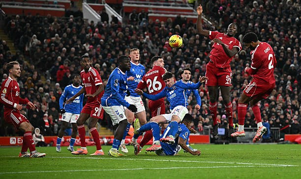 Liverpool vs Sunderland 1-1, Gol Bunuh Diri Mukiele Selamatkan The Reds!